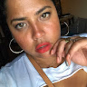 Meet your Posher, Raquel